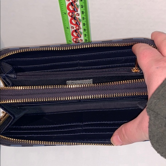 A new day credit card wallet - Picture 3 of 5